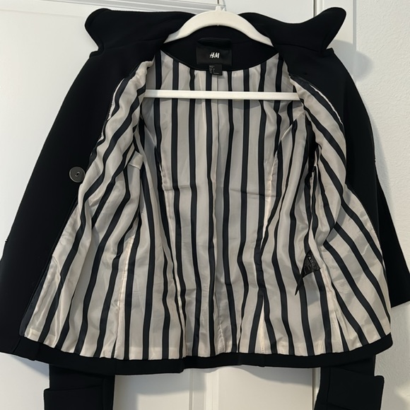 H&M Fitted Cropped Button Black Peacoat 4/34 - Picture 10 of 10